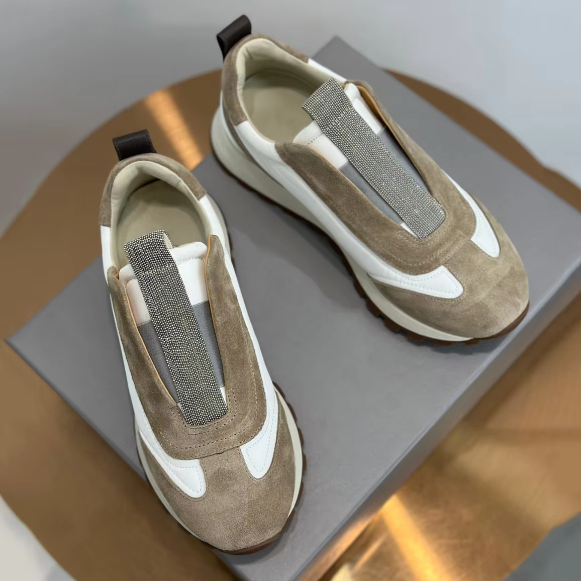 Women's New Casual sneaker Deerskin Luxury Beaded Chain Platform Running Shoes