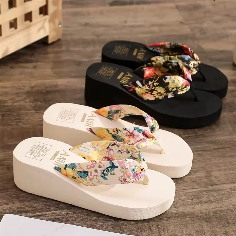 2026 Fashion Women Flip Flops Summer Beach Platform Slippers Casual Outside Wedges Sandals Summer Women Shoes