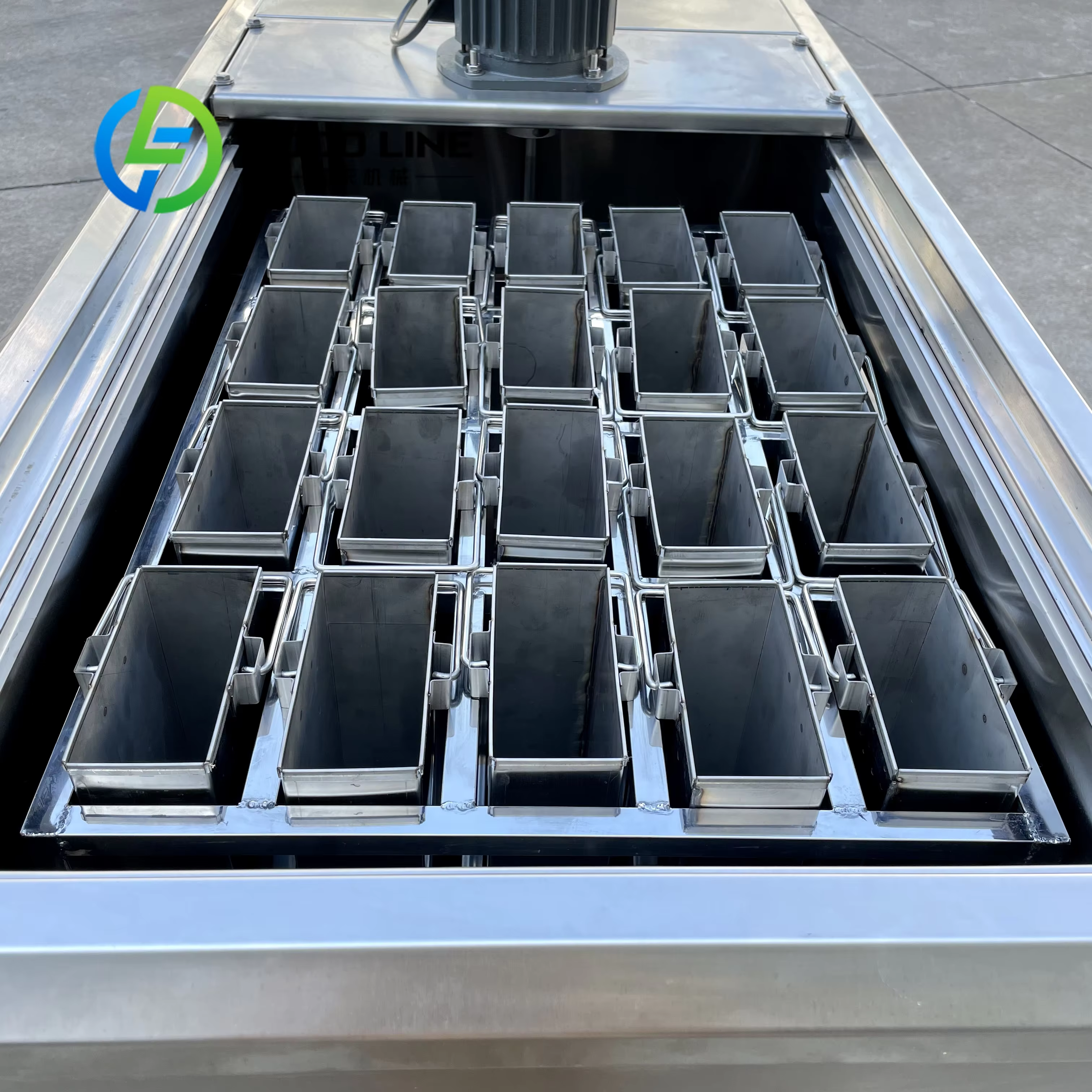 0.5 Ton /24 H  20 Pcs Once Commercial Industrial Ice Brick Maker Machine Ice Block Making Machine