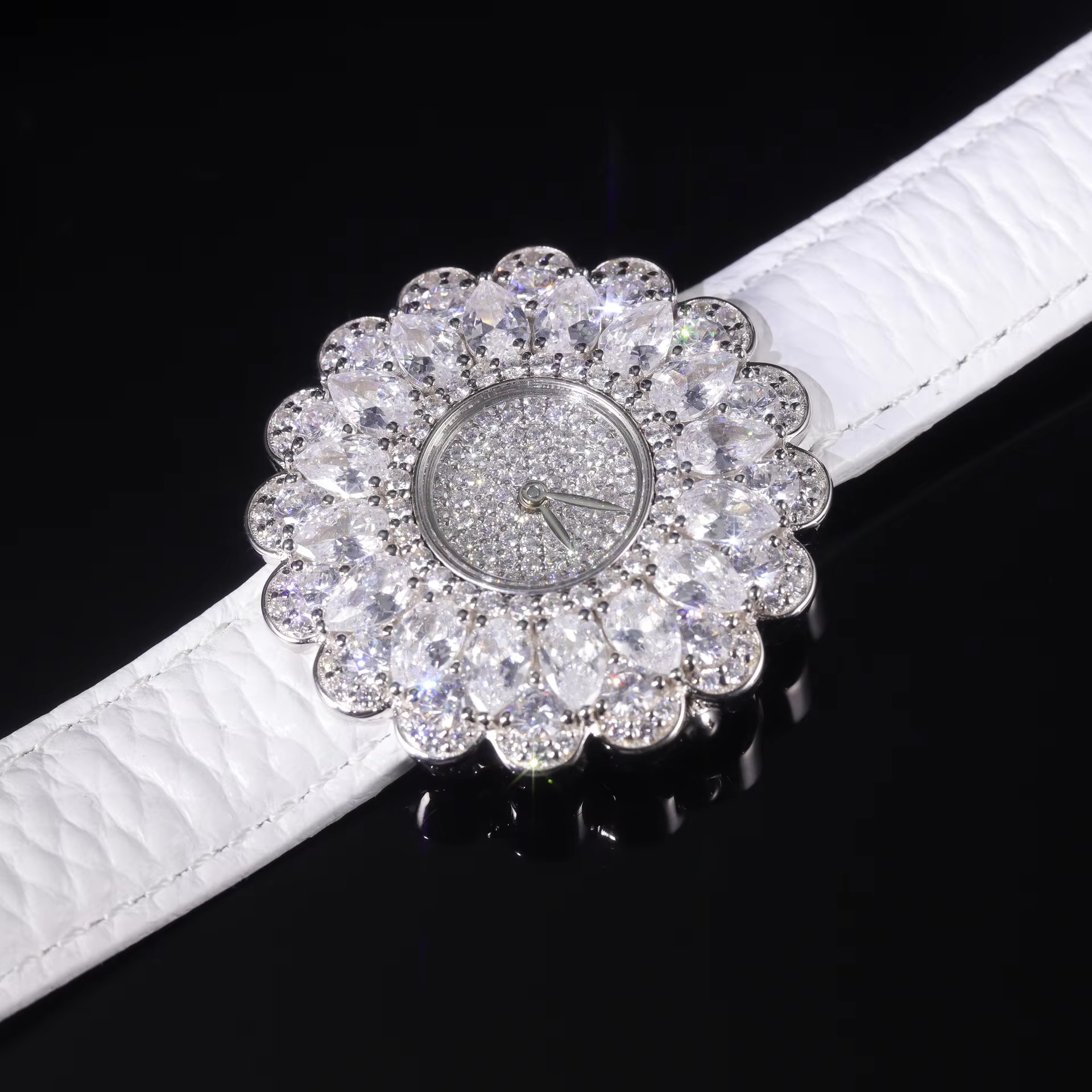 Watch for Women 925 Sterling Silver D Color Moissanite Diamond Flower Bracelet Watch for Wedding Party Fine Jewelry Wholesale