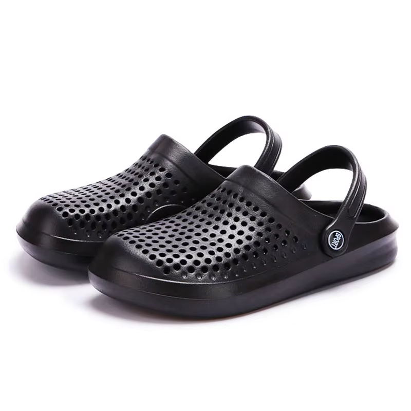 2026 New Breathable Flat Sandals Women Hollow Out Eva Non Slip Beach Slippers Woman Summer Lightweight Soft Sole Clogs Shoes