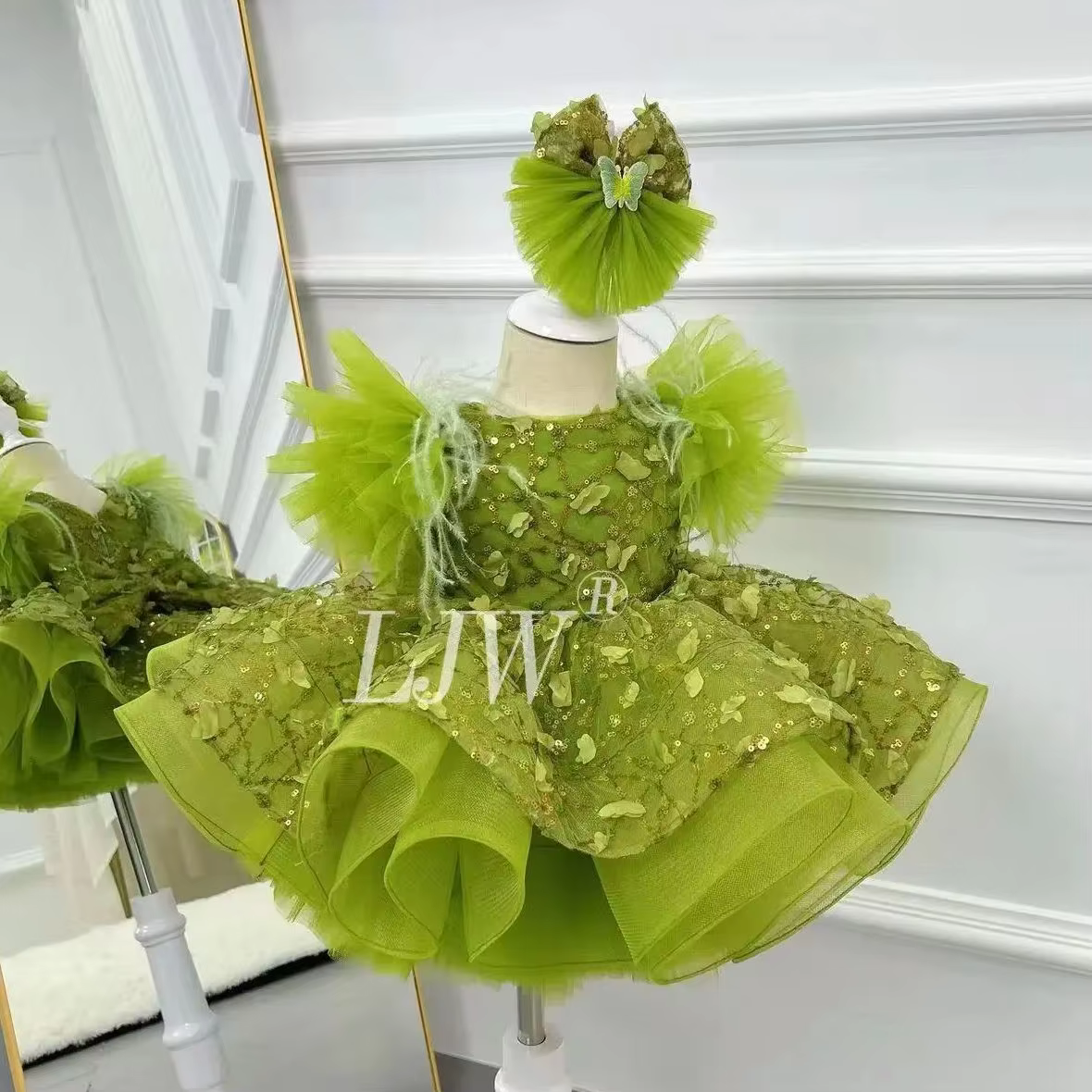 Girls Cute green Sleeveless sequined butterfly mesh Princess dress  Children's seasons banquet baby first Christmas dinner Girls